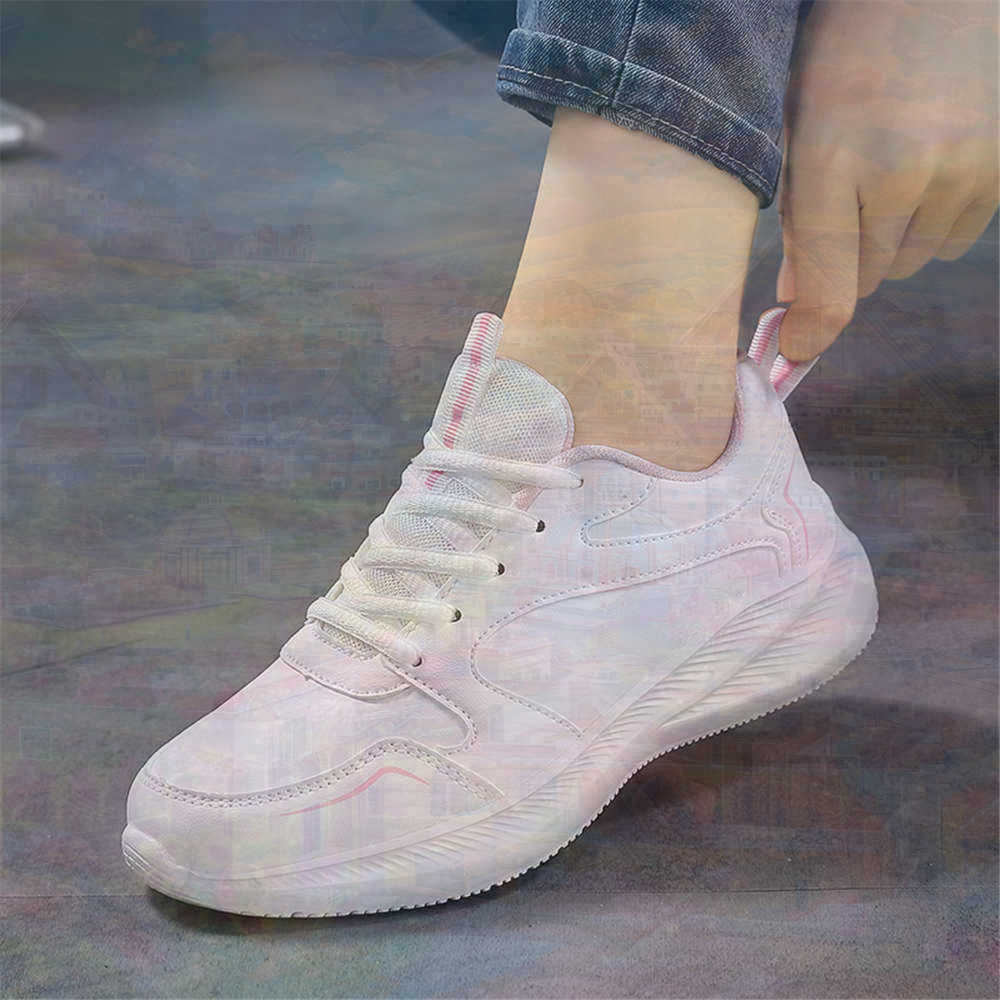 Maat 44, lage retro schoenen,  - Tech Accessories Names recensie en prijs
