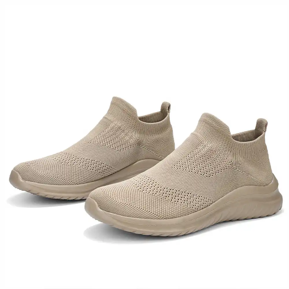 Beige Zachte Nieuwe Nieuwighei - Tech Accessories Names recensie en prijs