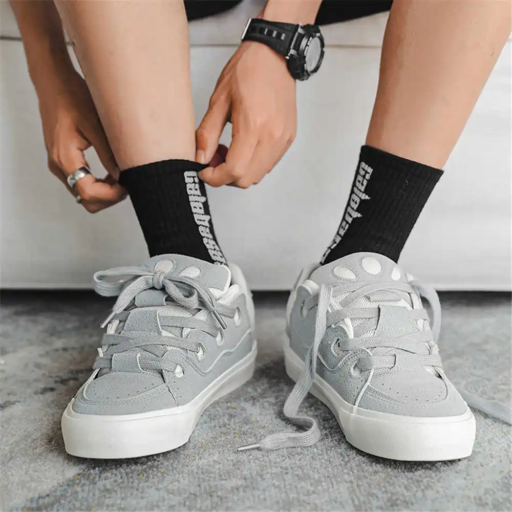 Met vetersluiting Hiphop Schoo - Tech Accessories Names recensie en prijs